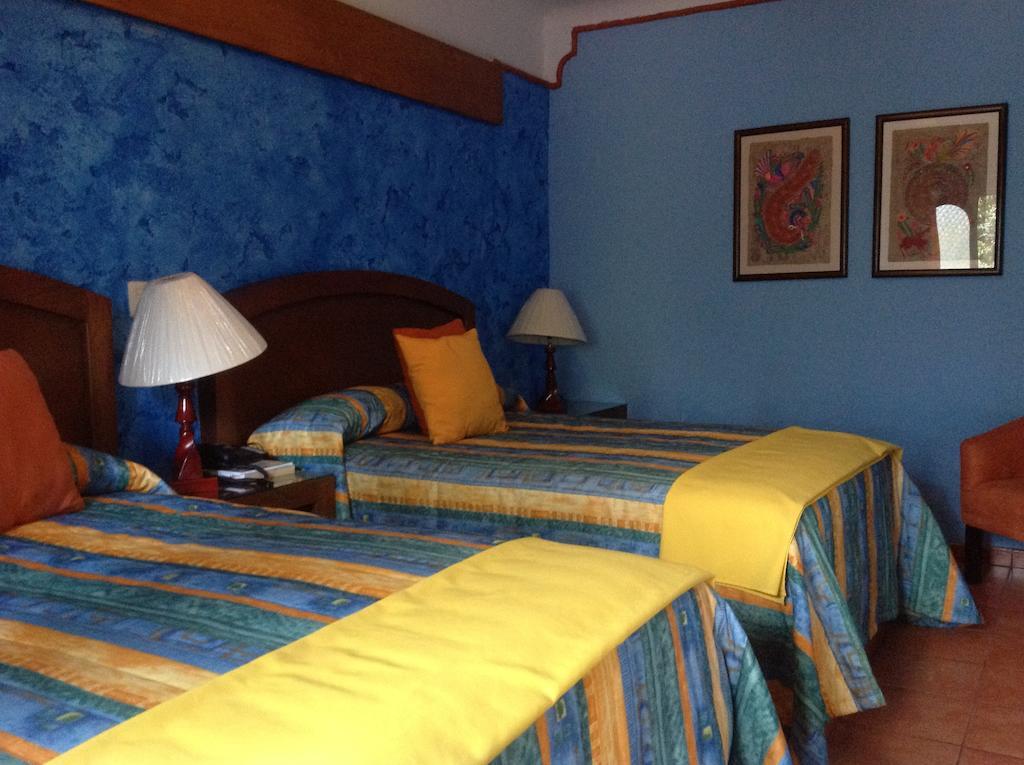 Hotel Plaza Rubio Amatitan Номер фото